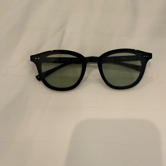 GENTLE MONSTER Accessories - GENTLE MONSTER Black Frame Sunglasses with Green Lenses